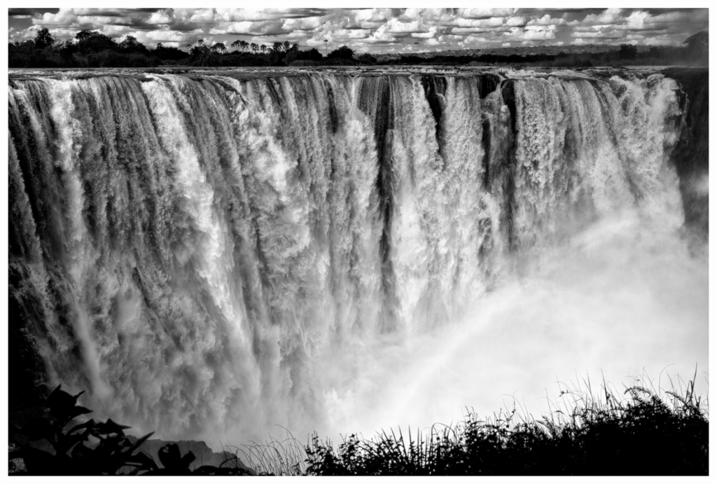 Main image Victoria Falls